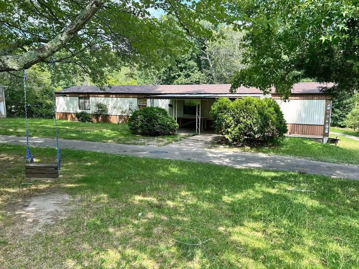 489 Meadowlark Drive - Photo 1