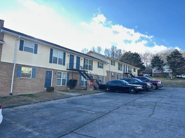 2075 Clingan - Photo 1