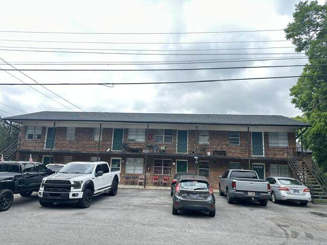 621 4th Street - Photo 1