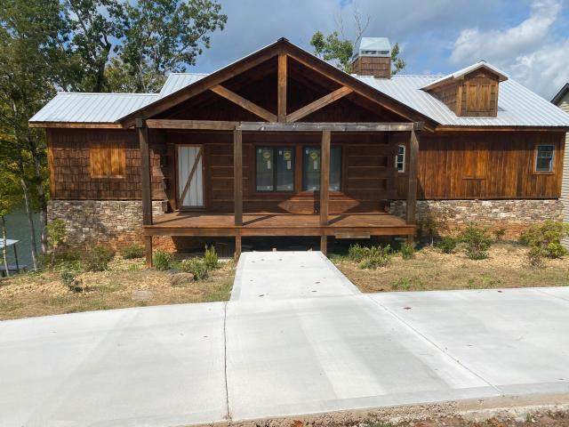 742 Waterfront - Photo 1