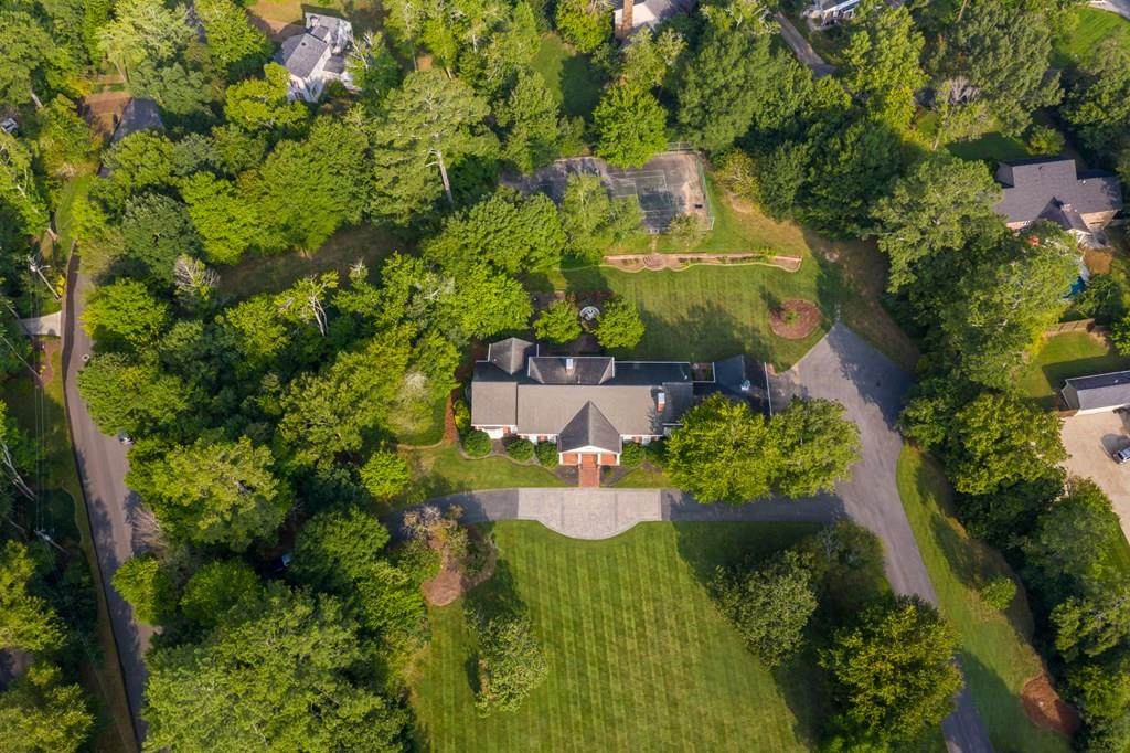 3320 Edgewood Circle - Photo 1