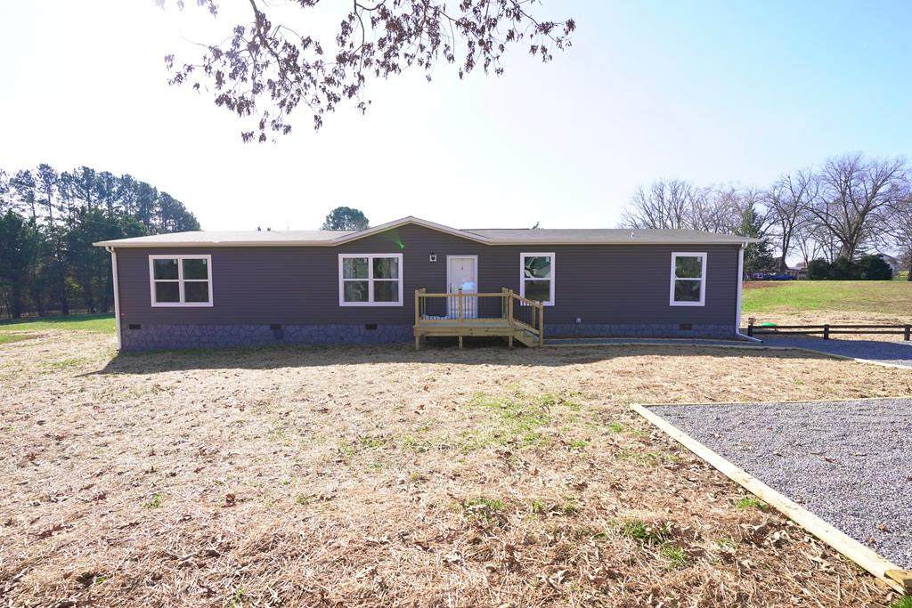 124 Helms Drive - Photo 1