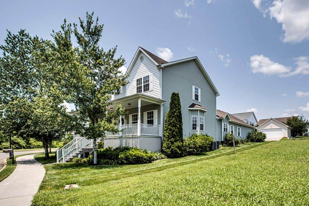 101 Willowcreek Boulevard - Photo 1