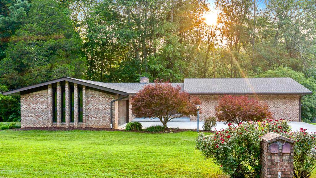 825 Everhart Drive Nw - Photo 1