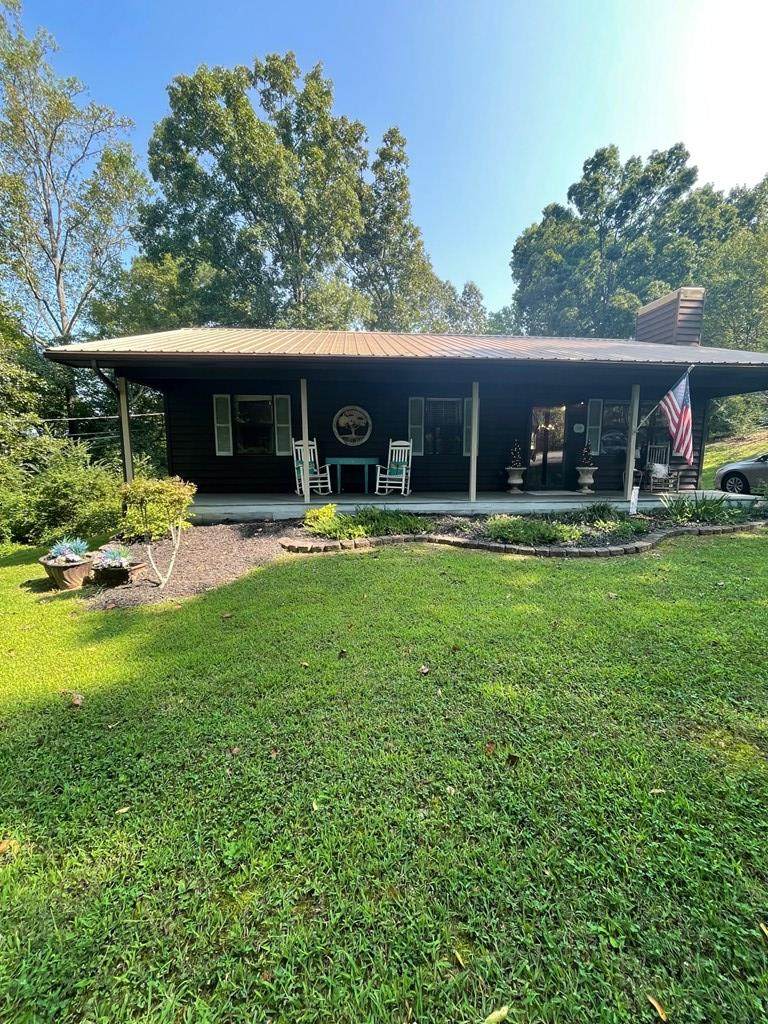 1121 Hilltop Drive Ne - Photo 1