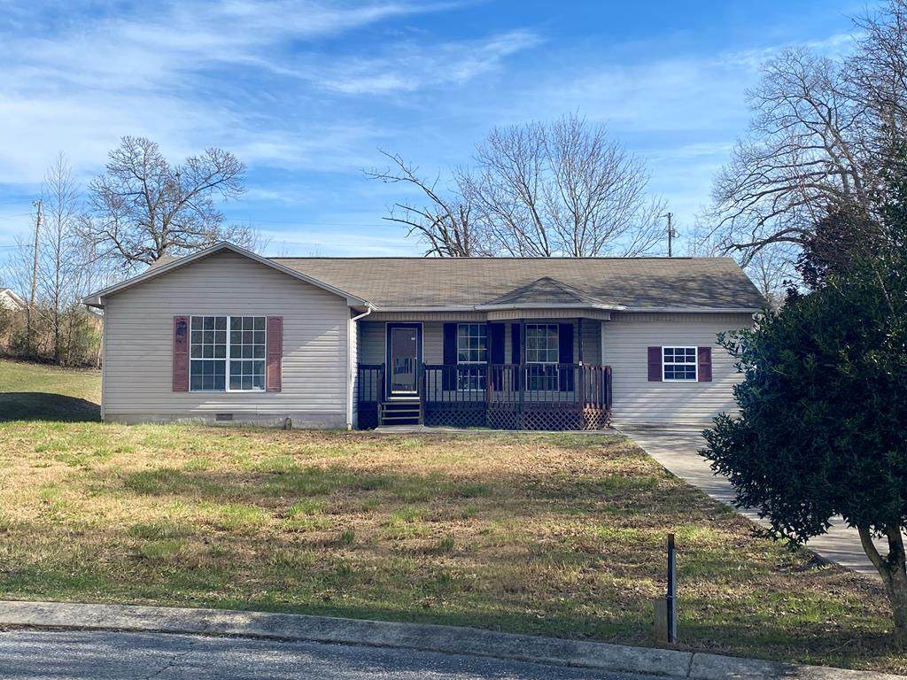 1481 Oak Tree Lane Se - Photo 1