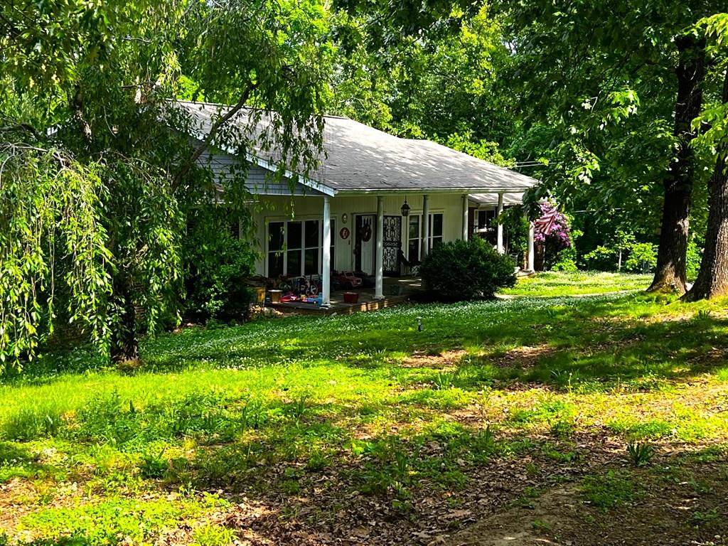 739 Sherwood Drive - Photo 1