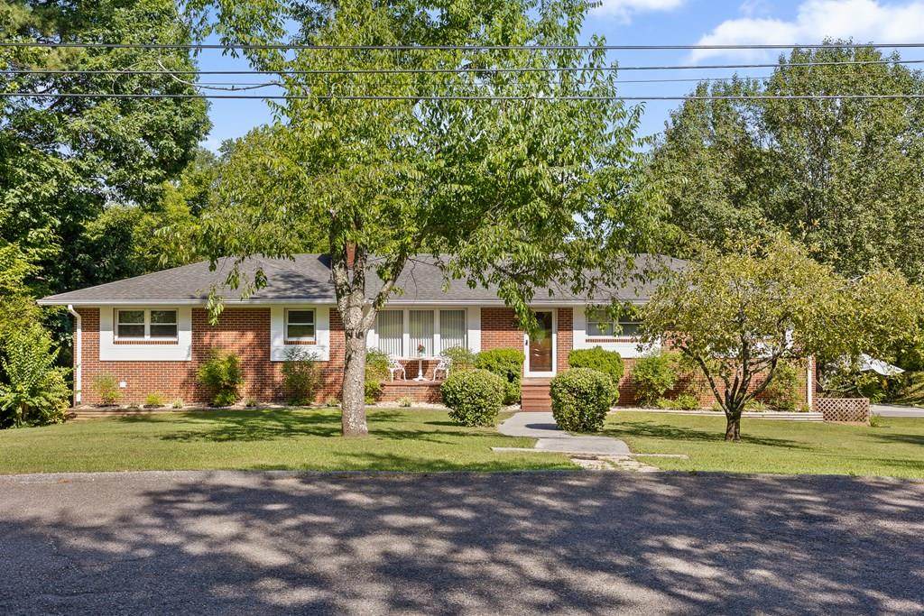 2002 Glenwood Drive Nw - Photo 1