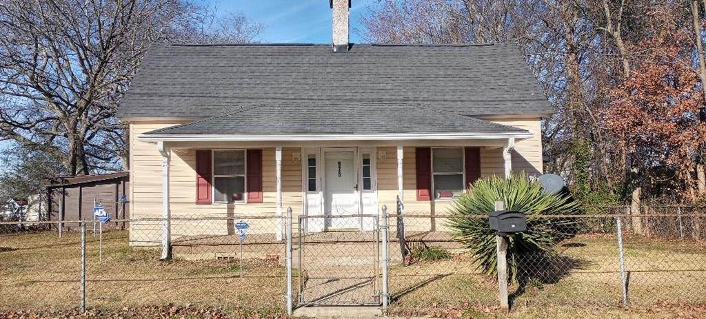 975 Poplar Street - Photo 1
