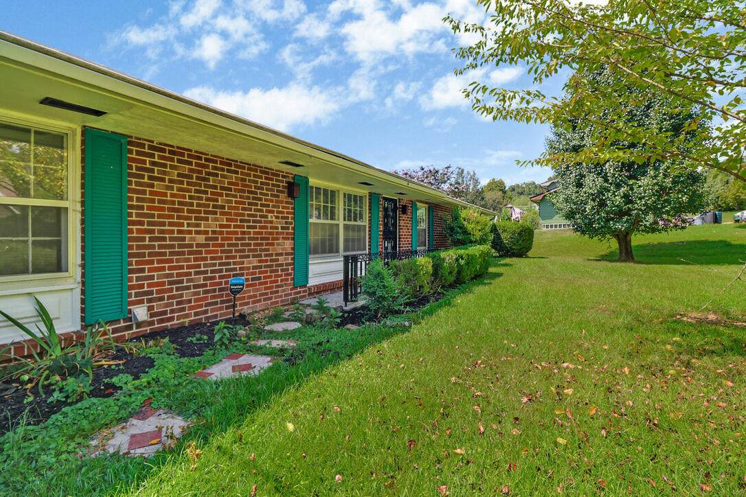 178 Hutton Court - Photo 1