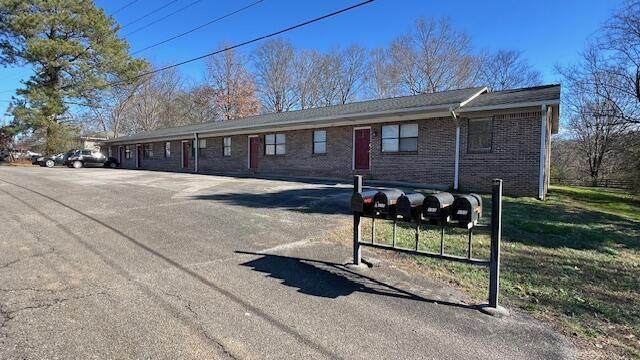 147 Eastview Avenue - Photo 1