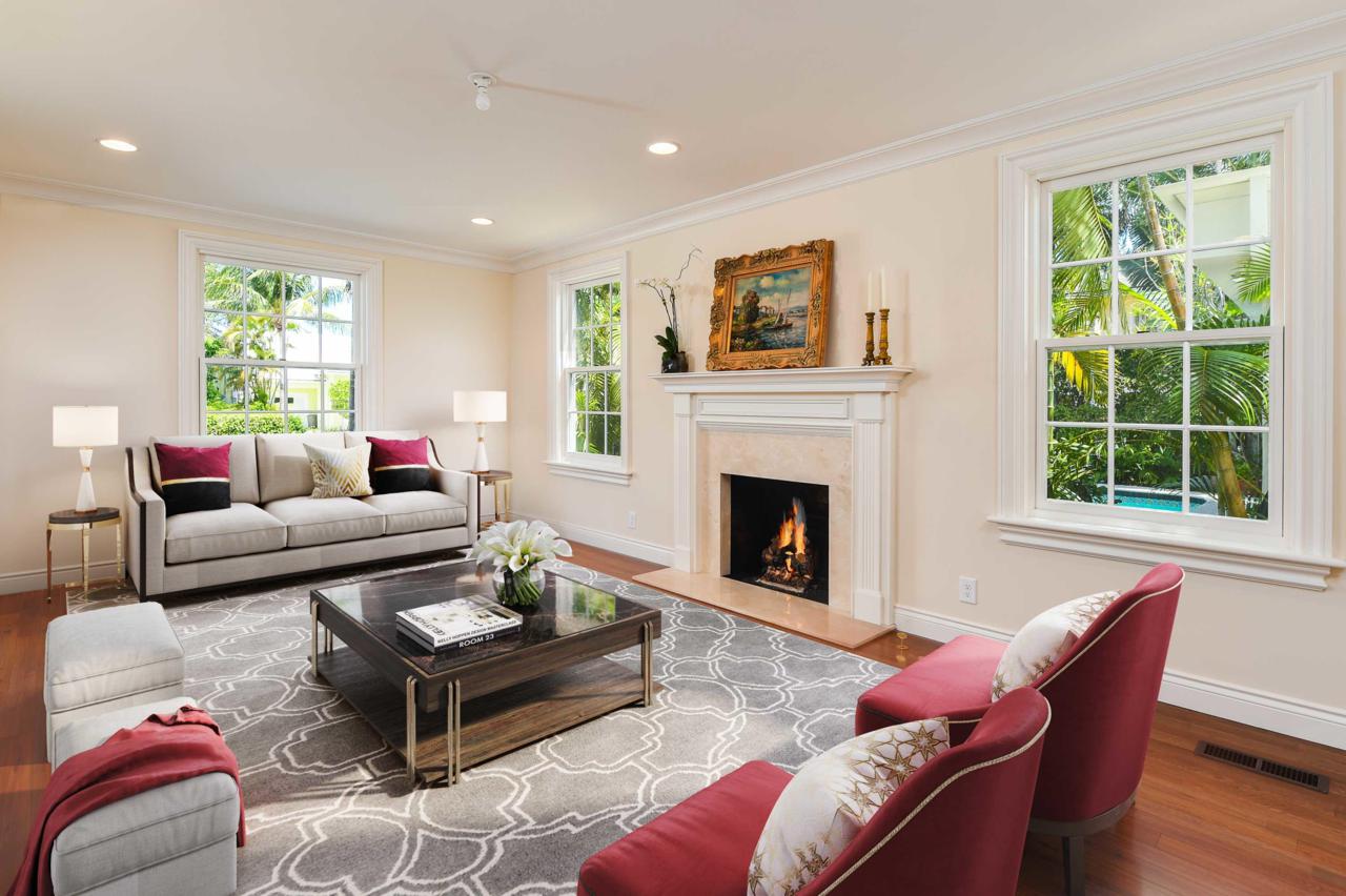 360 Seaspray Avenue - Photo 1