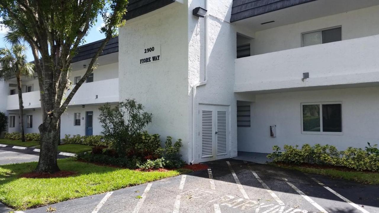 2900 Fiore Way - Photo 1