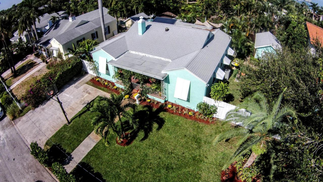 211 33rd Street - Photo 1