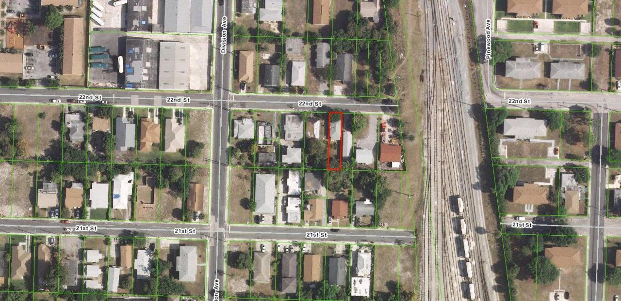 722 22nd Street - Photo 1