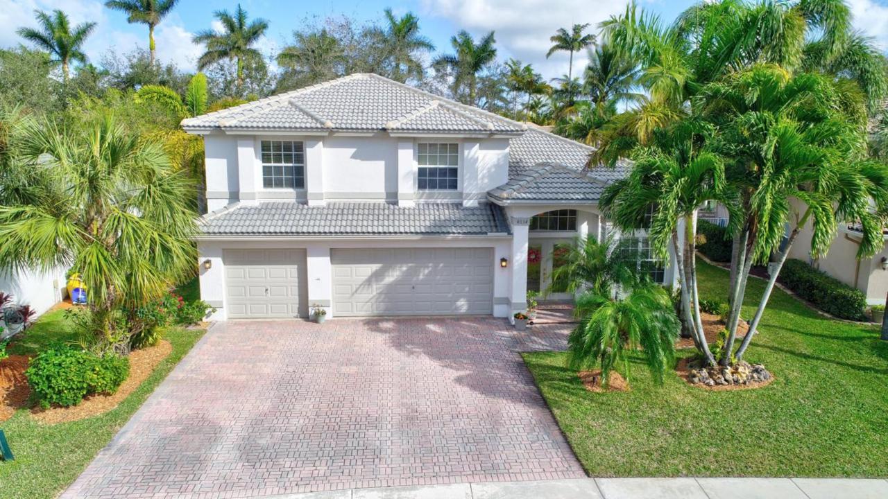 4034 Bahia Isle Circle - Photo 1