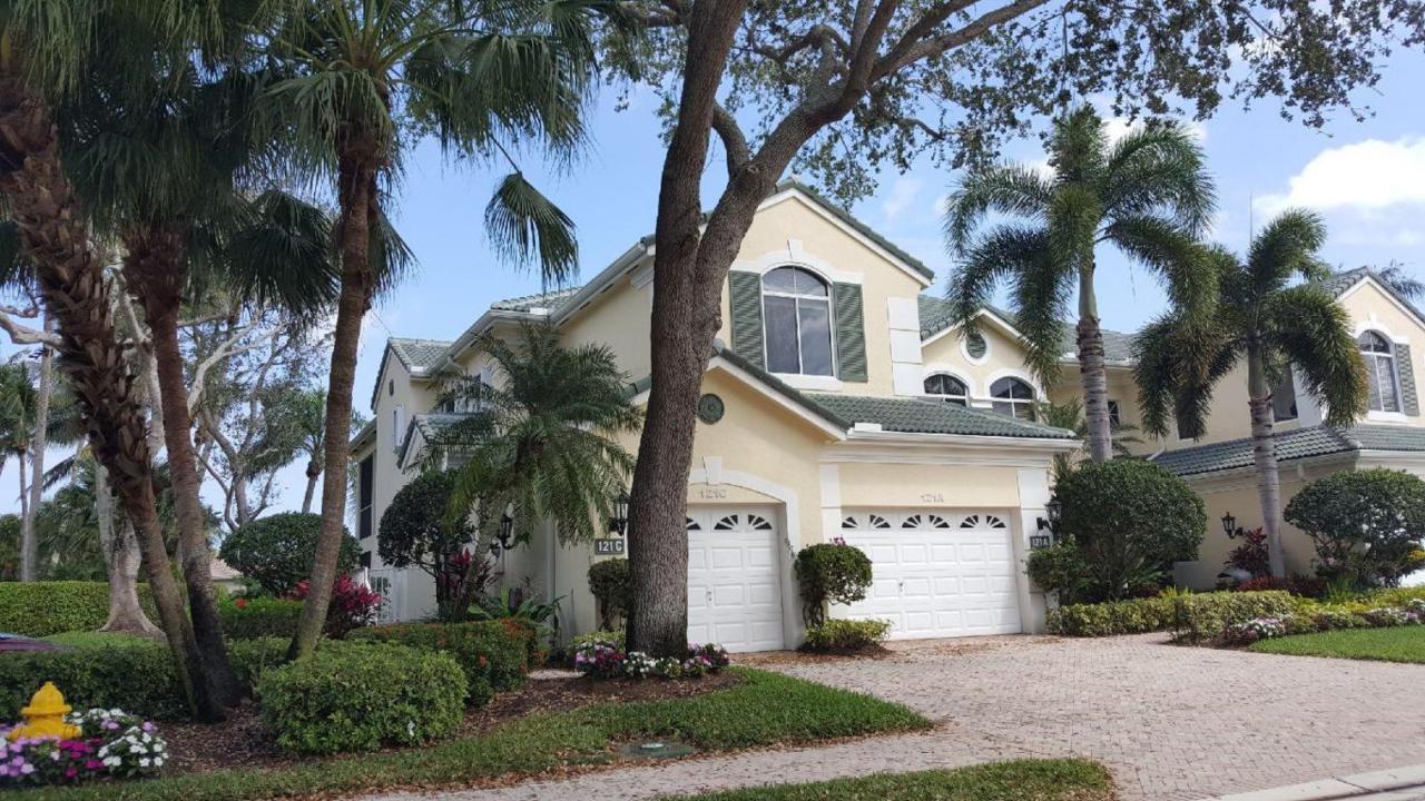 121 Palm Point Circle - Photo 1