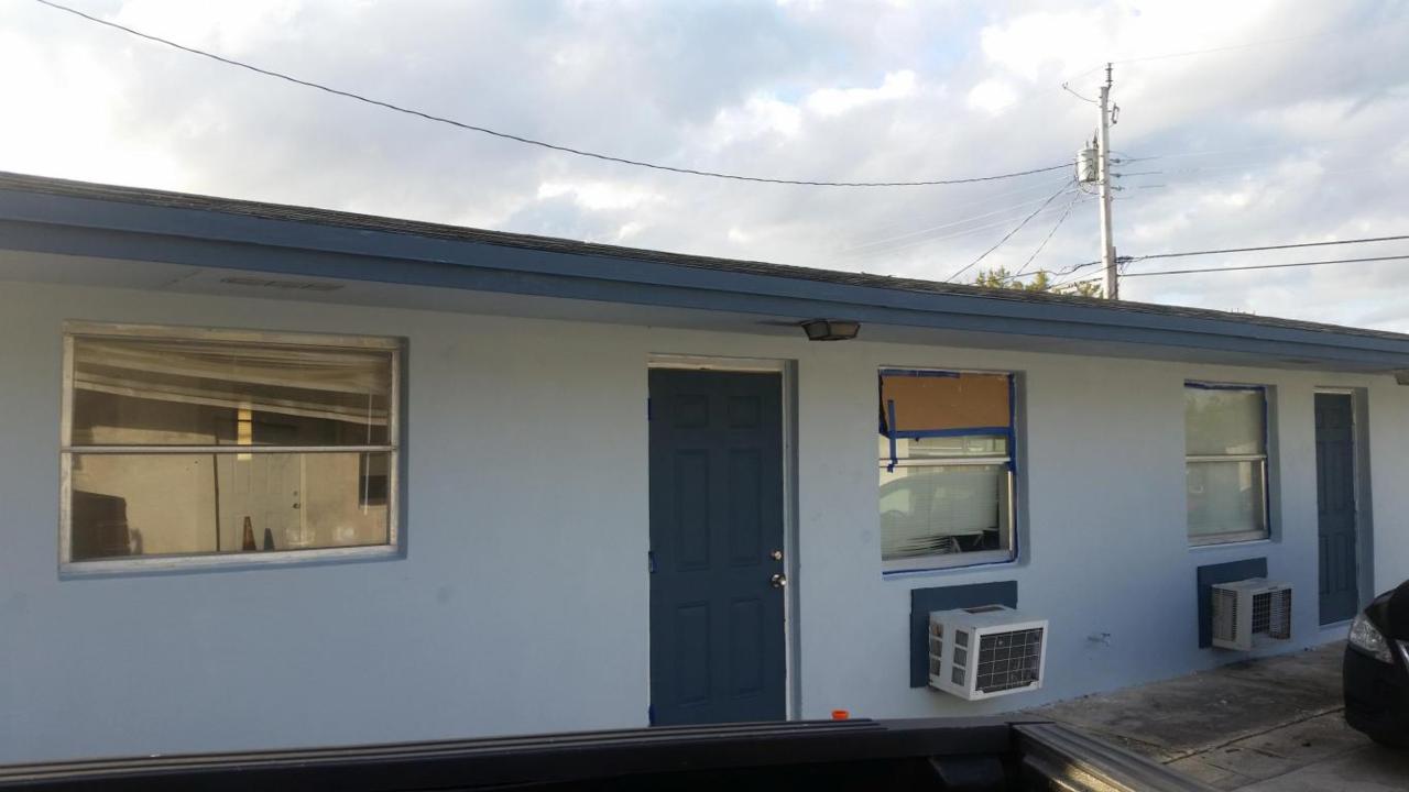 1141 28th Street - Photo 1