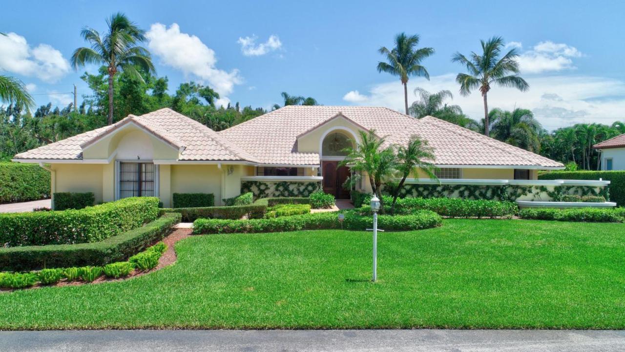 4606 Gleneagles Drive - Photo 1