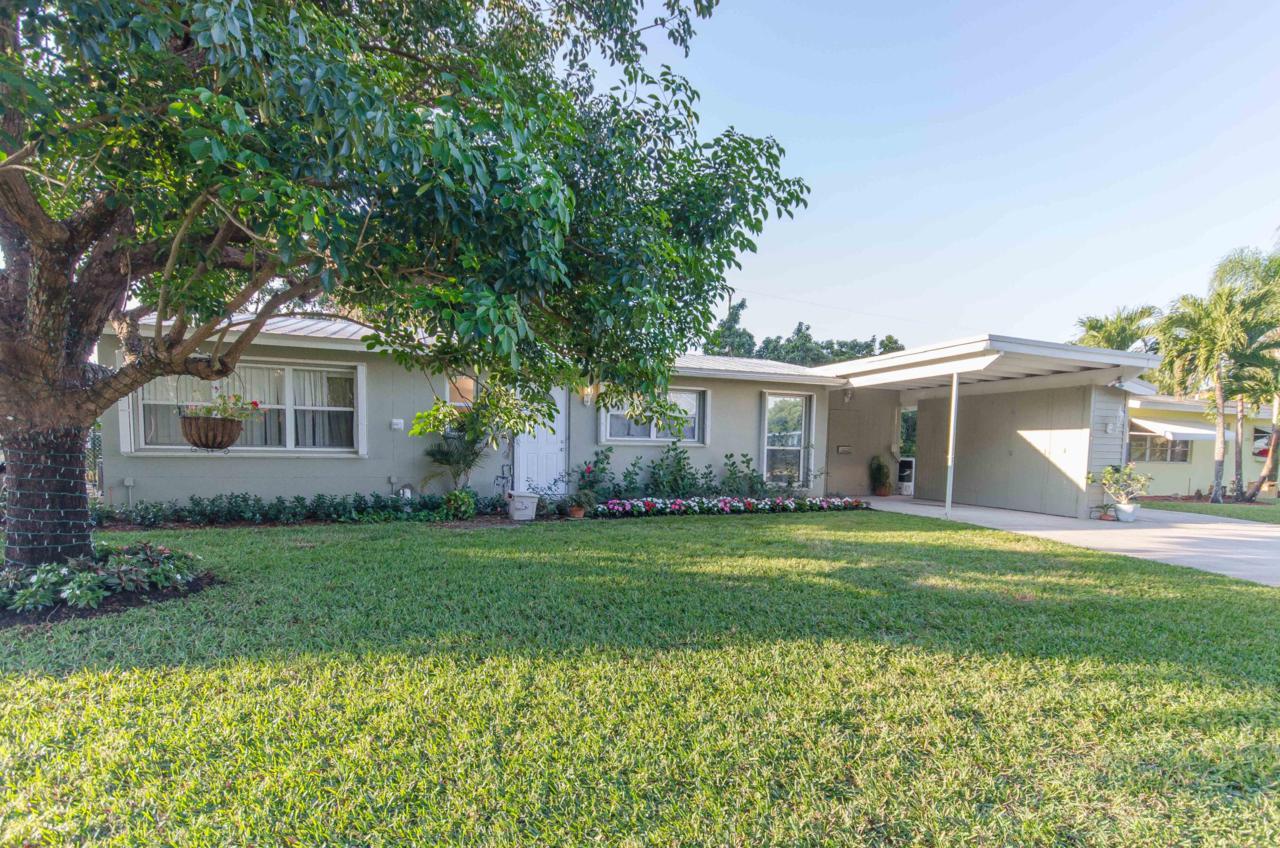 825 Dogwood Road - Photo 1