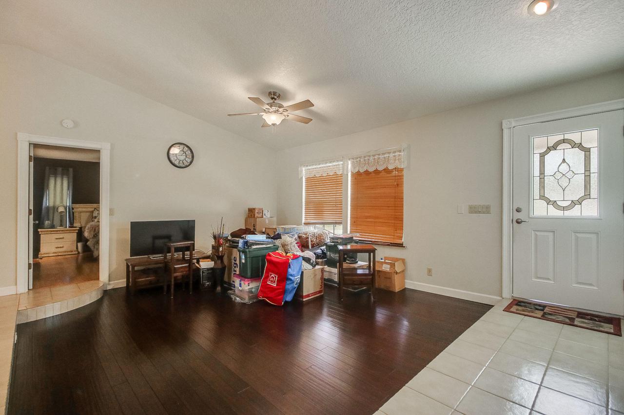 11225 67th Place - Photo 1