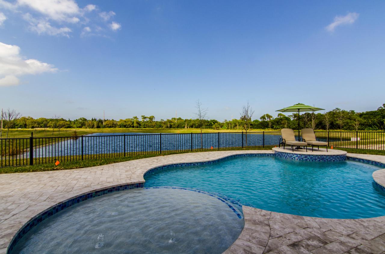 410 Sapphire Way - Photo 1