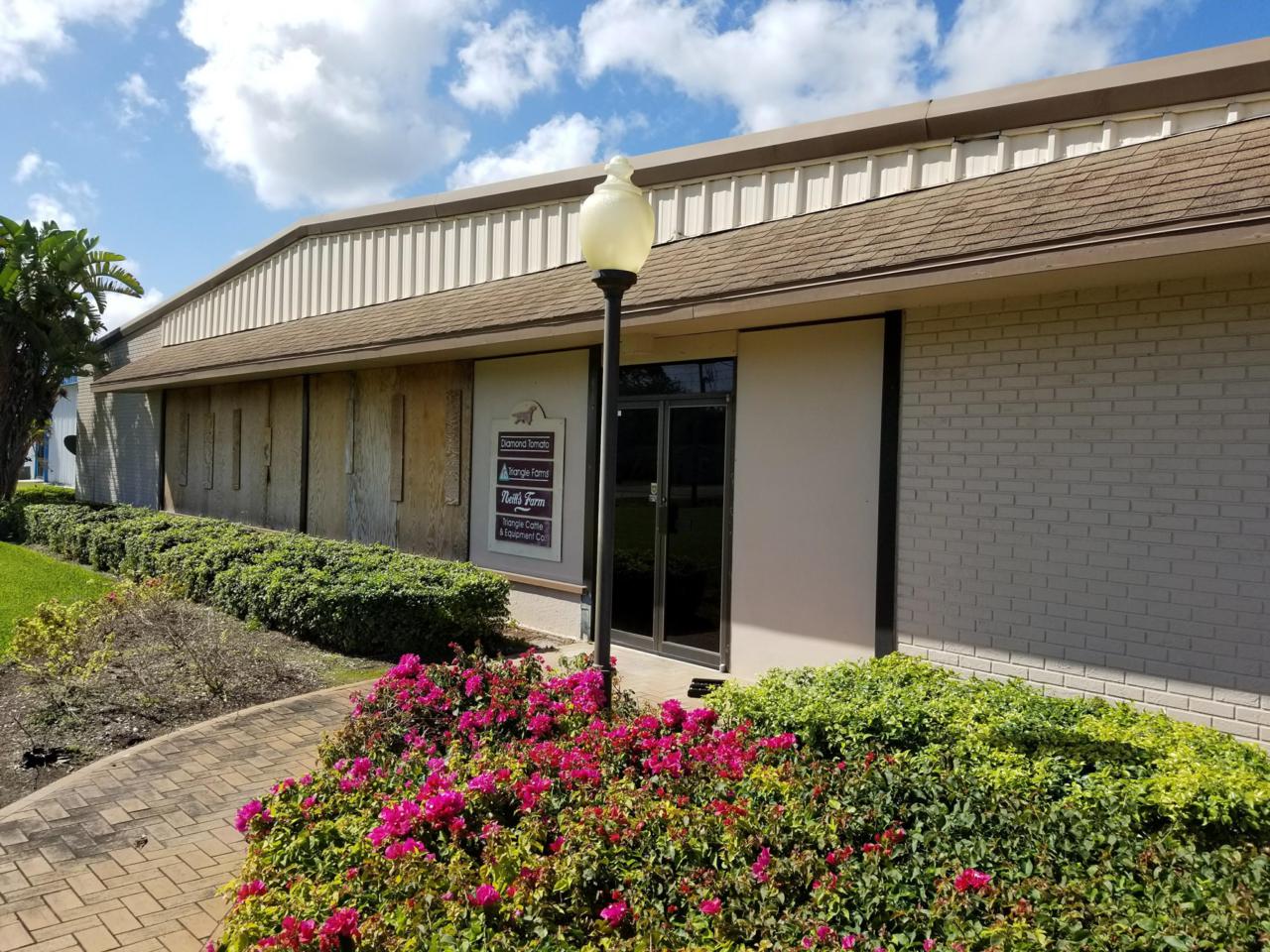 3401 Oleander Avenue - Photo 1