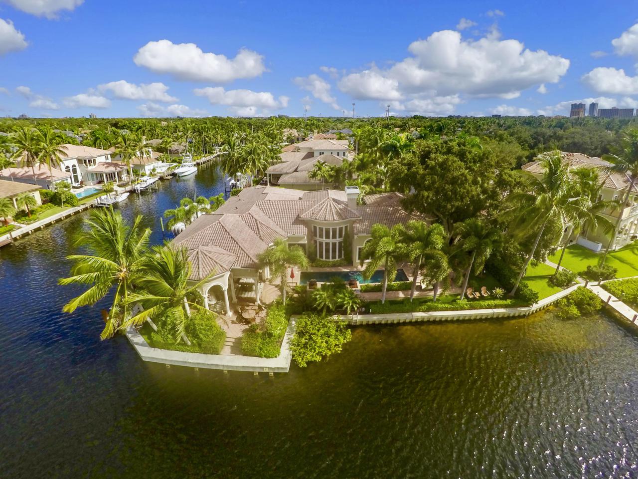 733 Harbour Isles Place - Photo 1