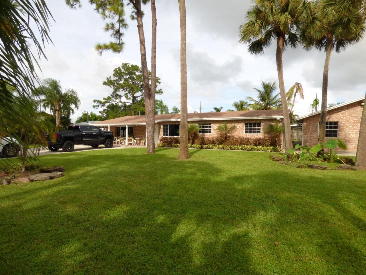 140 Fleming Avenue - Photo 1