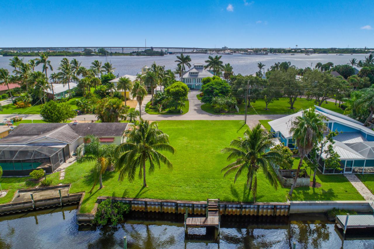 1315 Dyer Point Road - Photo 1