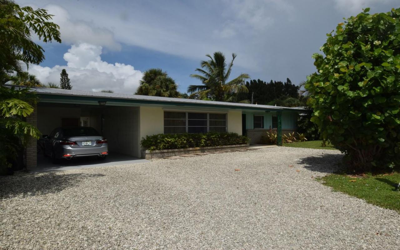 1644 Arch Avenue - Photo 1