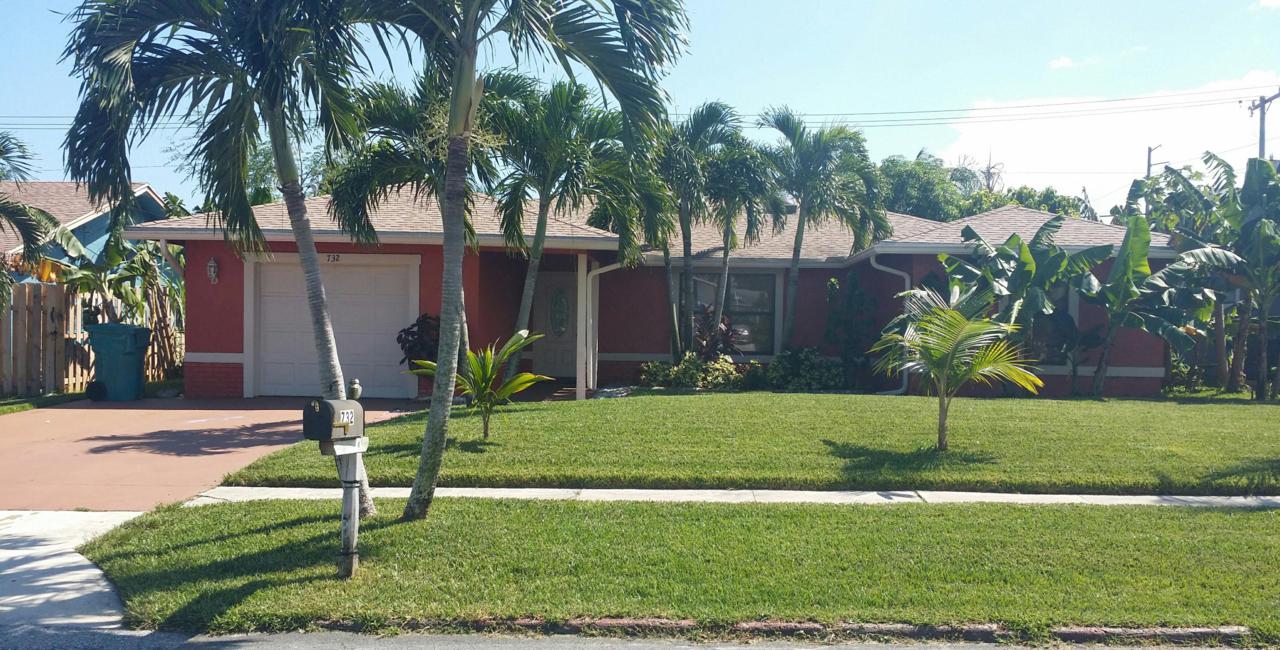 732 Ocean Avenue - Photo 1
