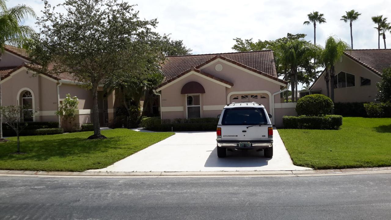 304 Sabal Palm Lane - Photo 1