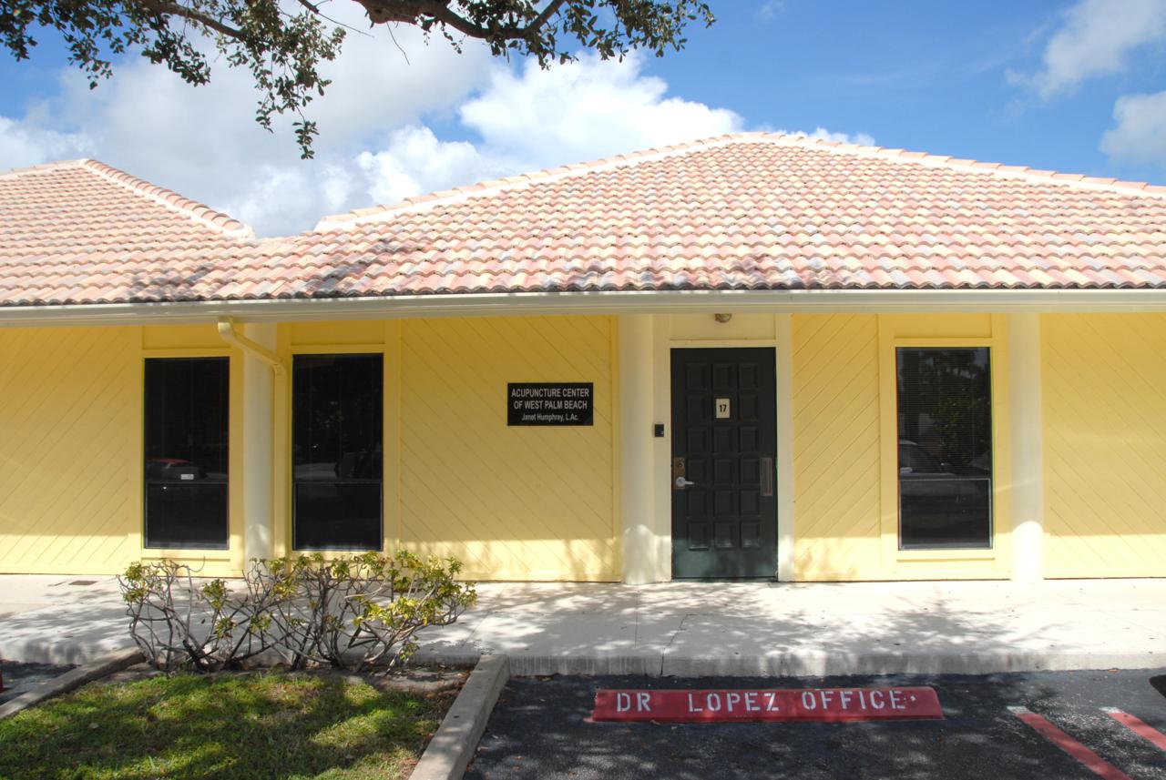 1501 Presidential Way - Photo 1