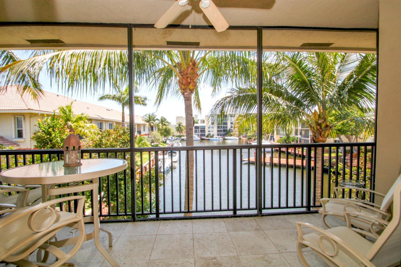 24 Royal Palm Way - Photo 1