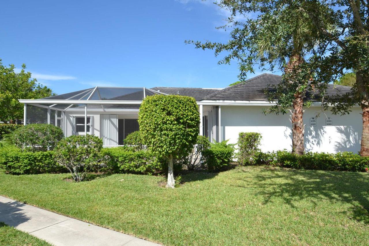 10304 Chapman Oak Court - Photo 1