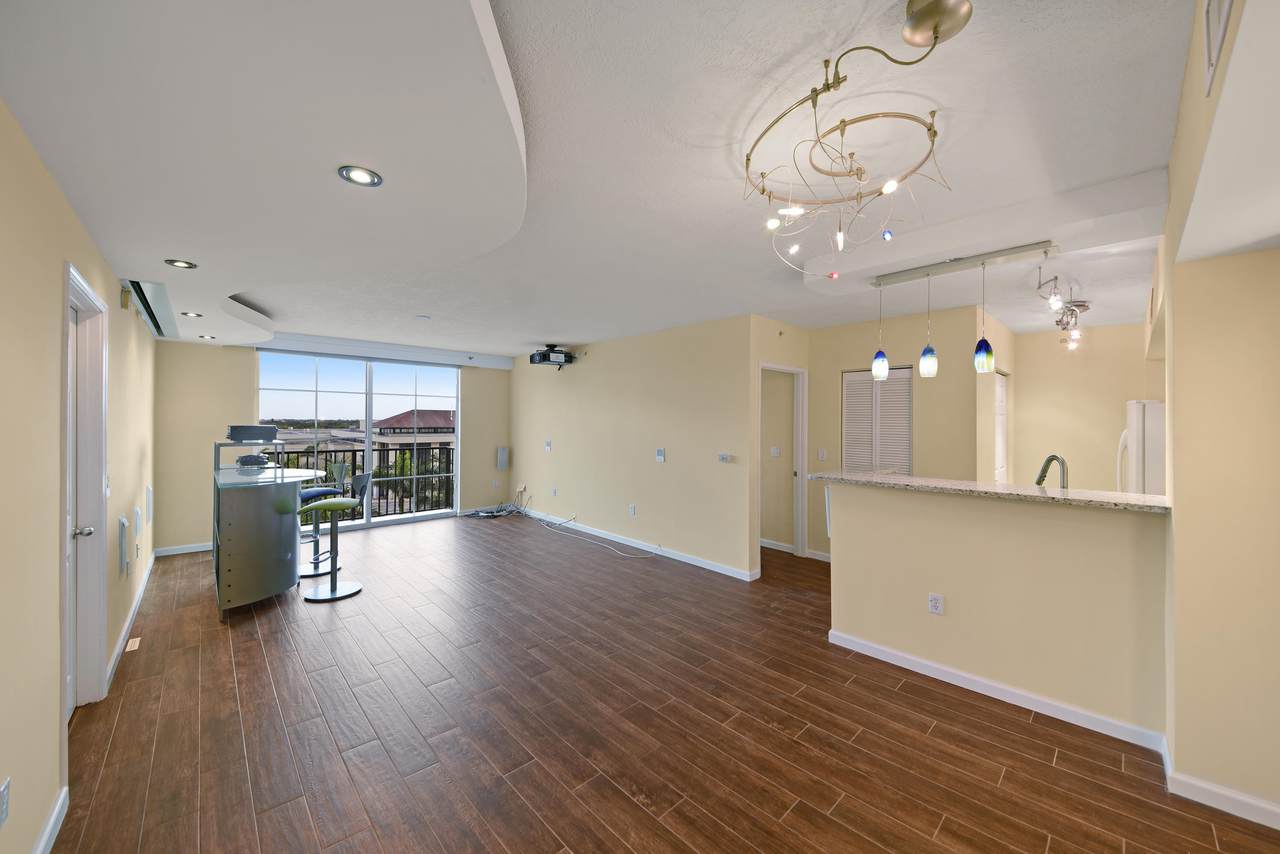 651 Okeechobee Boulevard - Photo 1