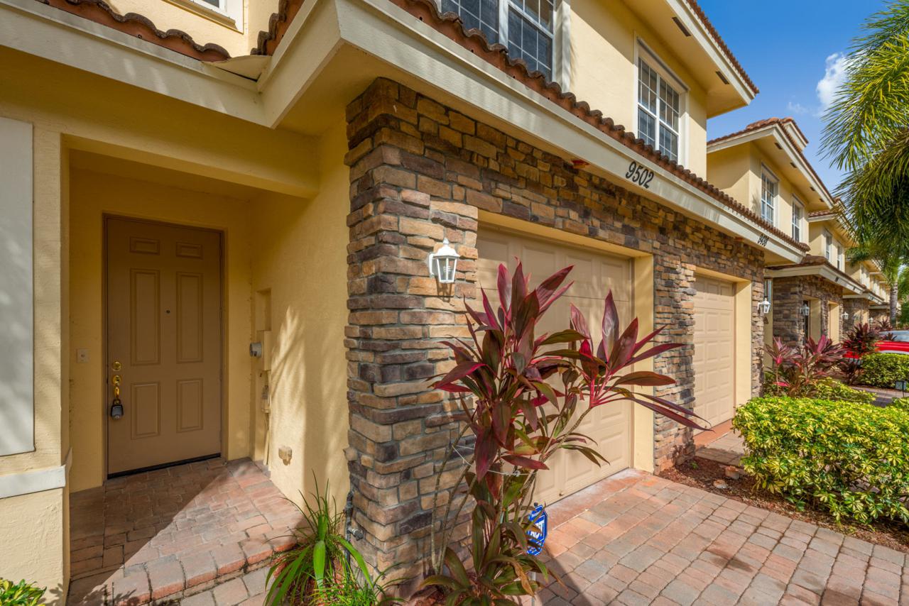 9502 Purple Martin Way - Photo 1