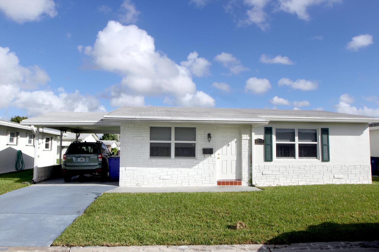 6795 14 Court - Photo 1