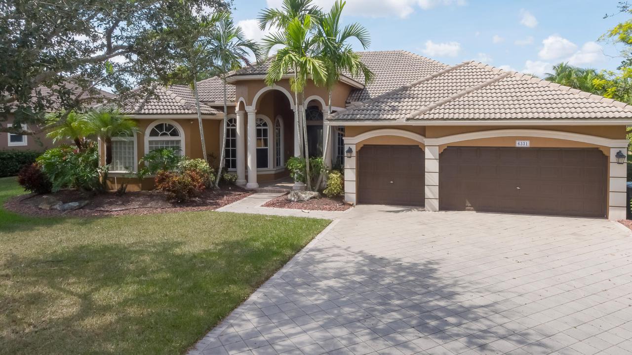 6331 93 Drive - Photo 1