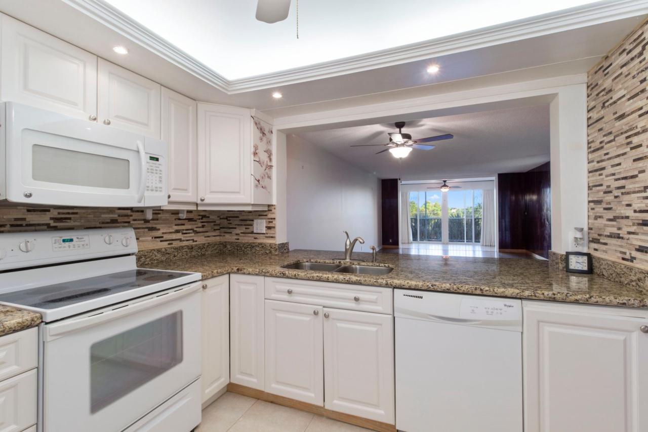 921 Gardenia Drive - Photo 1