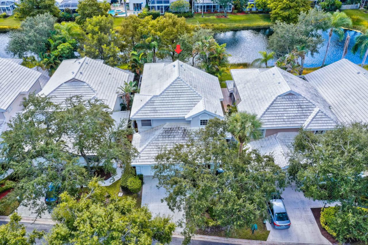 276 Canterbury Drive - Photo 1