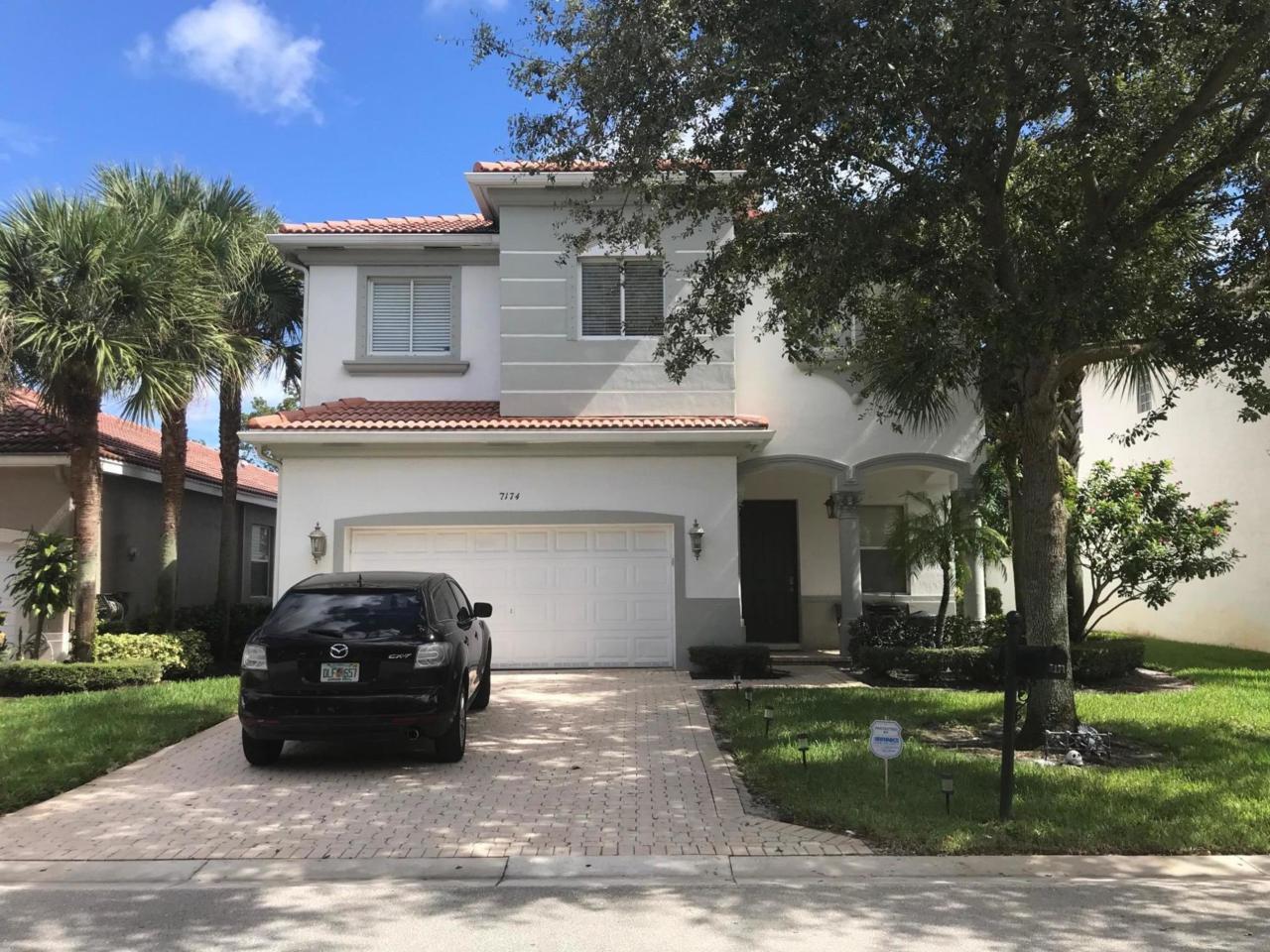 7174 Ivy Crossing Lane - Photo 1
