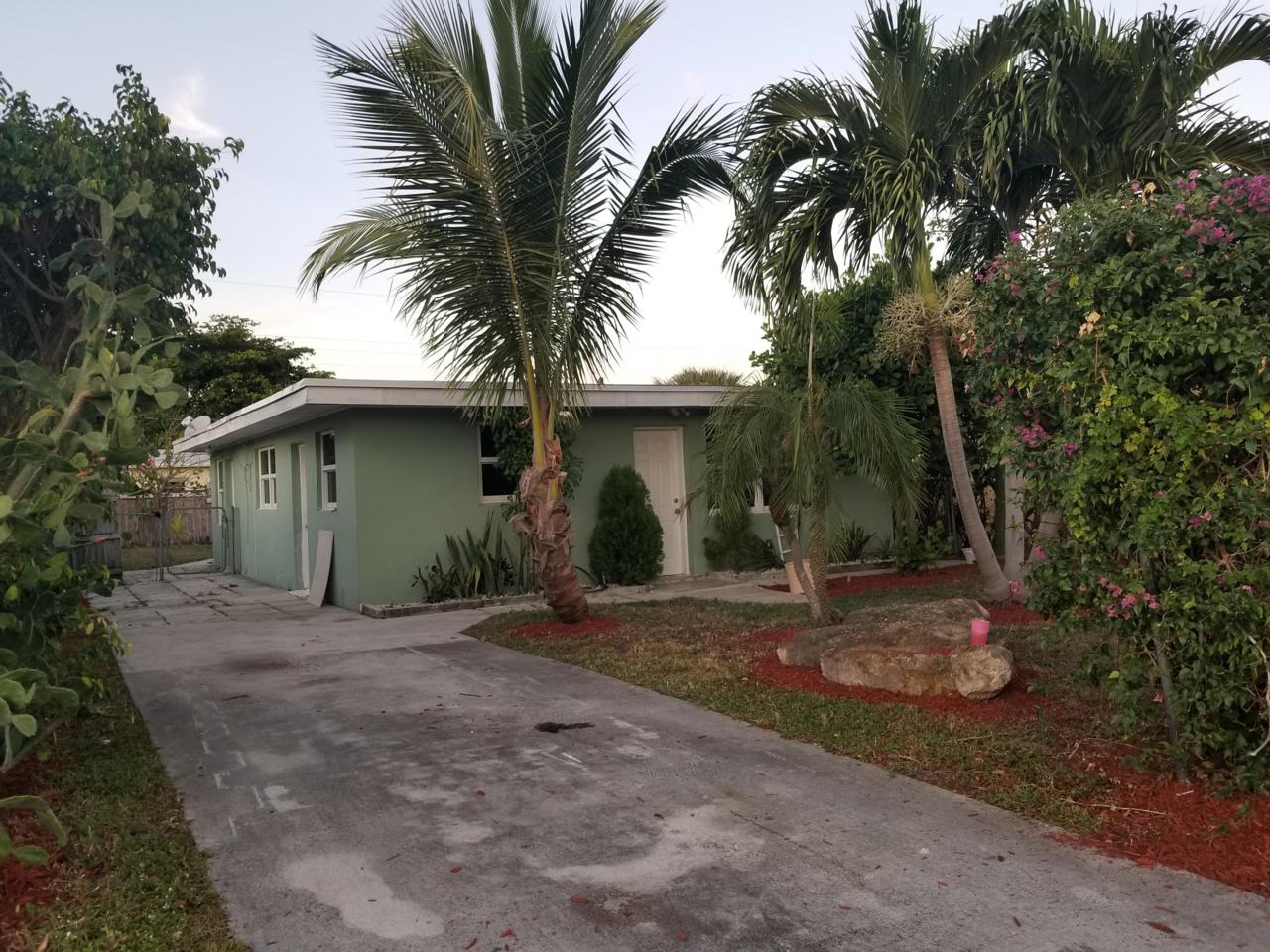 1221 Highview Road - Photo 1