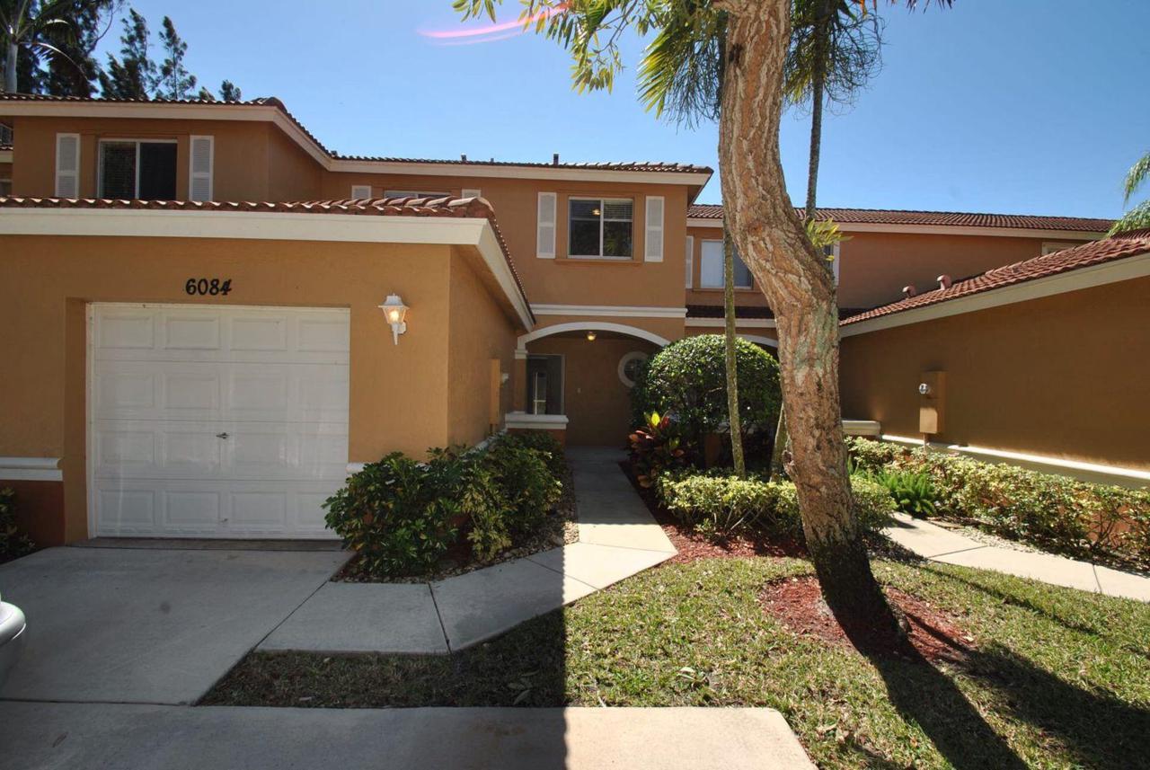 6084 Whalton Street - Photo 1