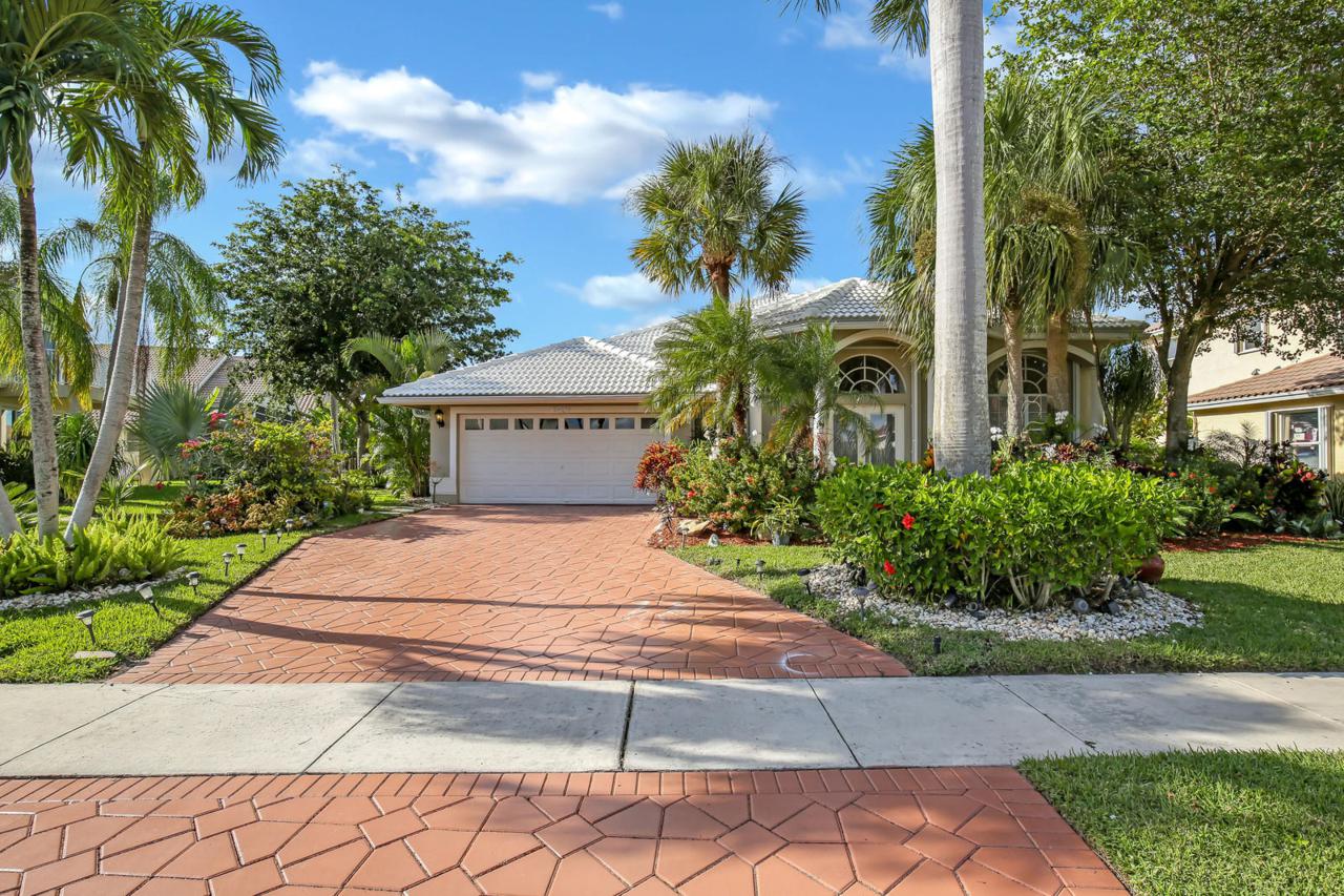 19457 Preserve Drive - Photo 1