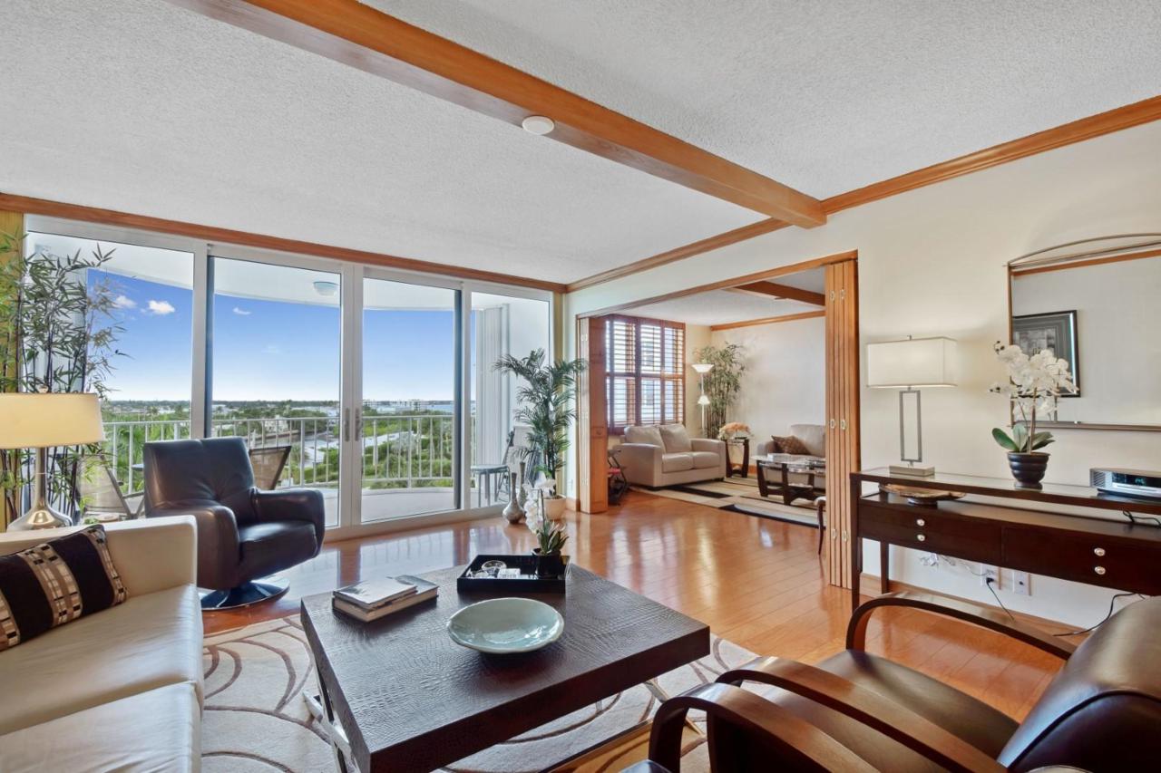 2295 Ocean Boulevard - Photo 1