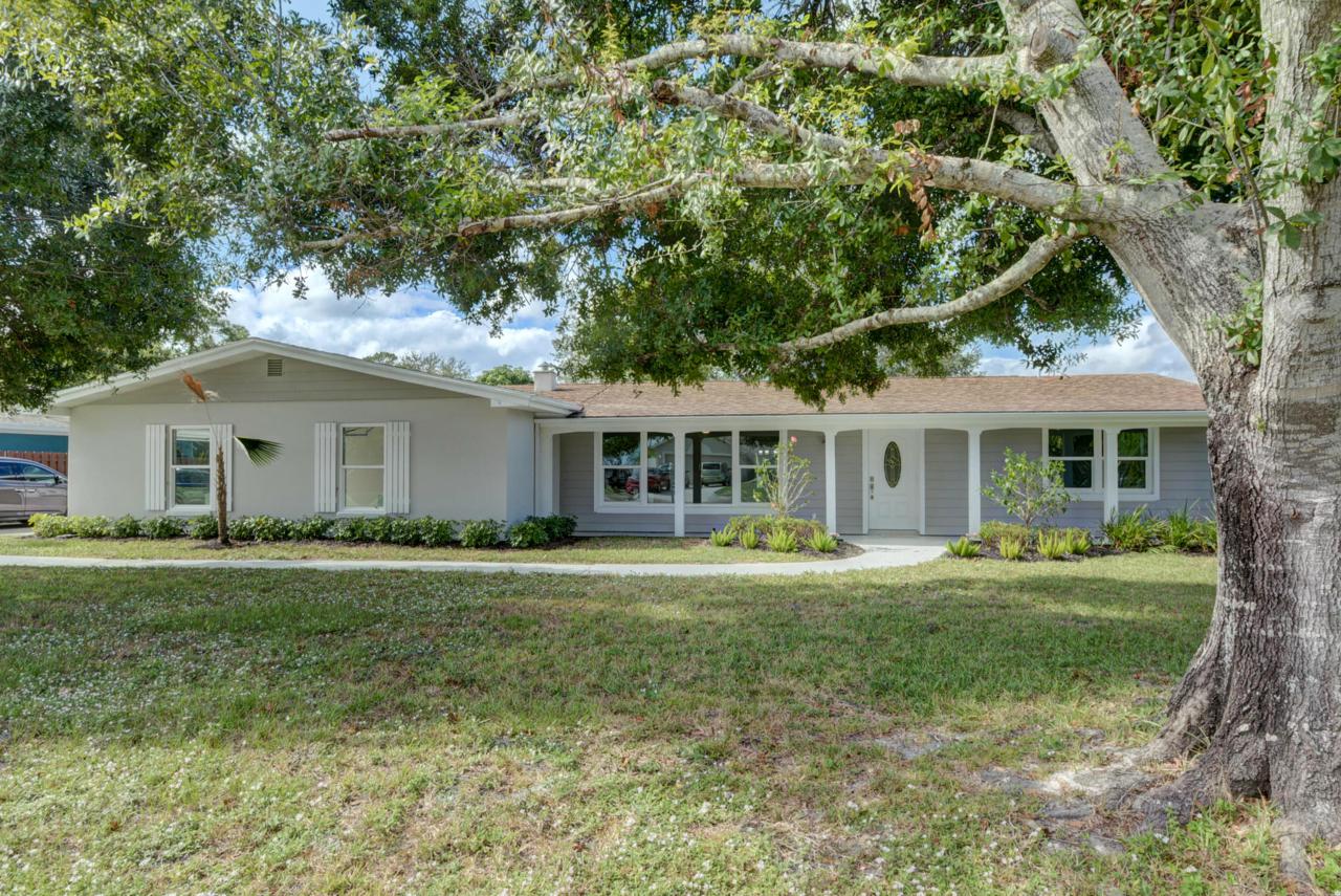 418 Oleander Avenue - Photo 1