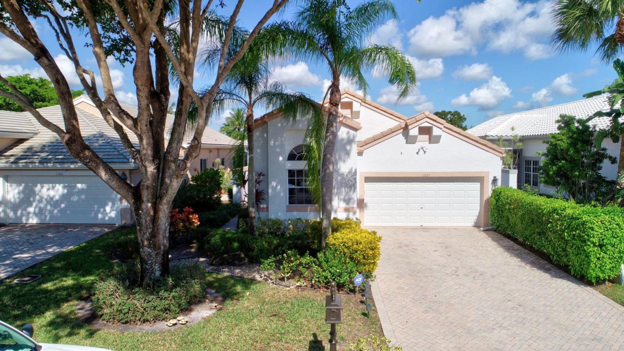 11837 Fountainside Circle - Photo 1