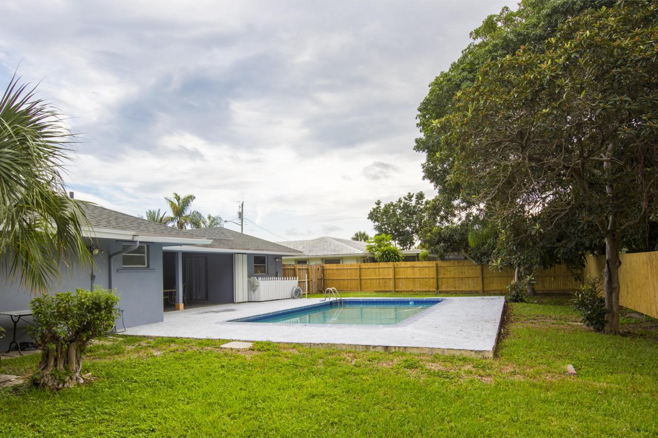 8101 Lake Drive - Photo 1